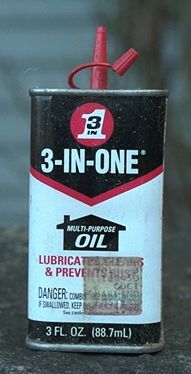 [ Can of 3-in-1 oil. (Image size: 16,142 bytes; 1/3) ]