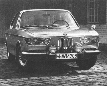 Pre-hypertechnological BMW, looking understatedly noble.